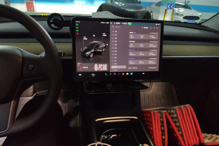 Used Tesla Model Y 2022 Revised Version Rear-Wheel Drive Audio And AC Panel