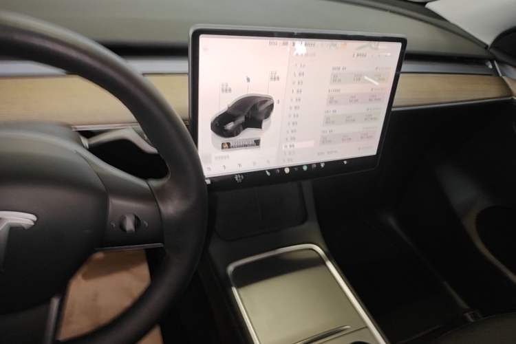 Used Tesla Model Y 2022 Rear-Wheel-Drive Version Audio And AC Panel