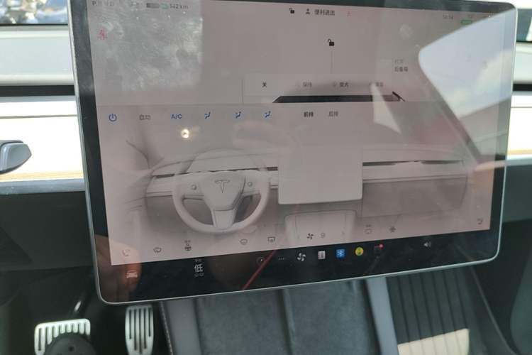 Used Tesla Model Y 2022 Revised Version Rear-Wheel Drive Audio And AC Panel