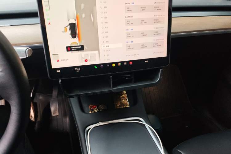 Used Tesla Model Y 2022 Rear-Wheel-Drive Version Audio And AC Panel
