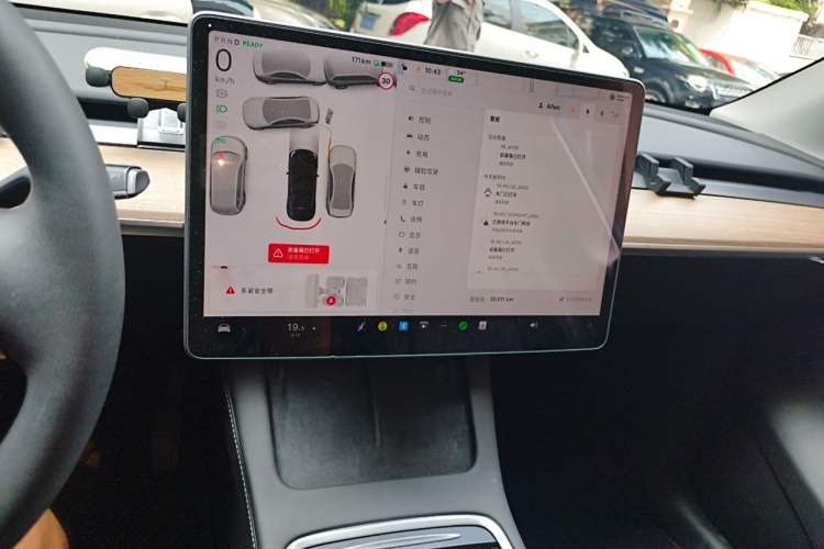 Used Tesla Model Y 2022 Revised Version Rear-Wheel Drive Audio And AC Panel