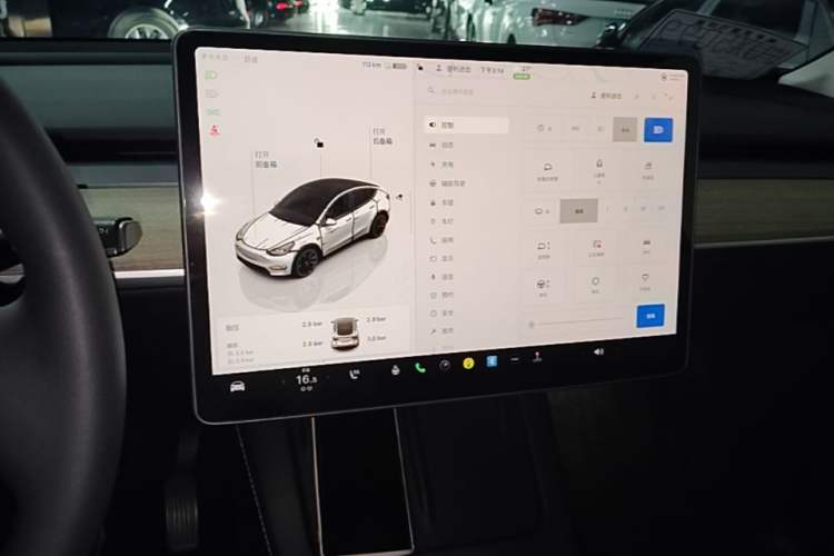 Used Tesla Model Y 2022 Revised Version Long-Range All-Wheel Drive Audio And AC Panel