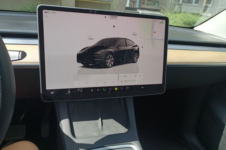 Used Tesla Model Y 2022 Long-Range All-Wheel-Drive Version Audio And AC Panel