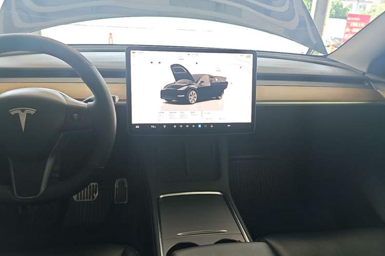Used Tesla Model Y 2022 Long-Range All-Wheel-Drive Version Audio And AC Panel