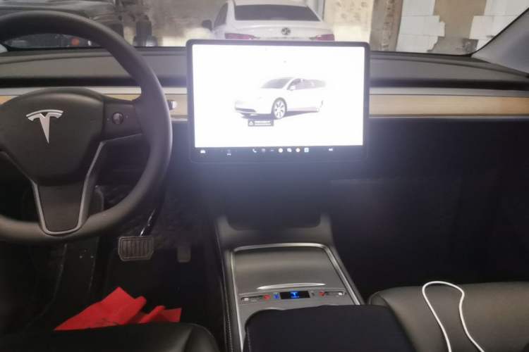 Used Tesla Model Y 2022 Revised Version Rear-Wheel Drive Audio And AC Panel
