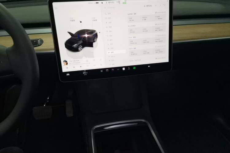 Used Tesla Model Y 2022 Revised Version Rear-Wheel Drive Audio And AC Panel