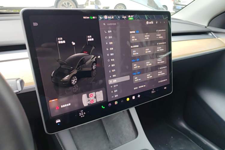 Used Tesla Model Y 2022 Rear-Wheel-Drive Version Audio And AC Panel
