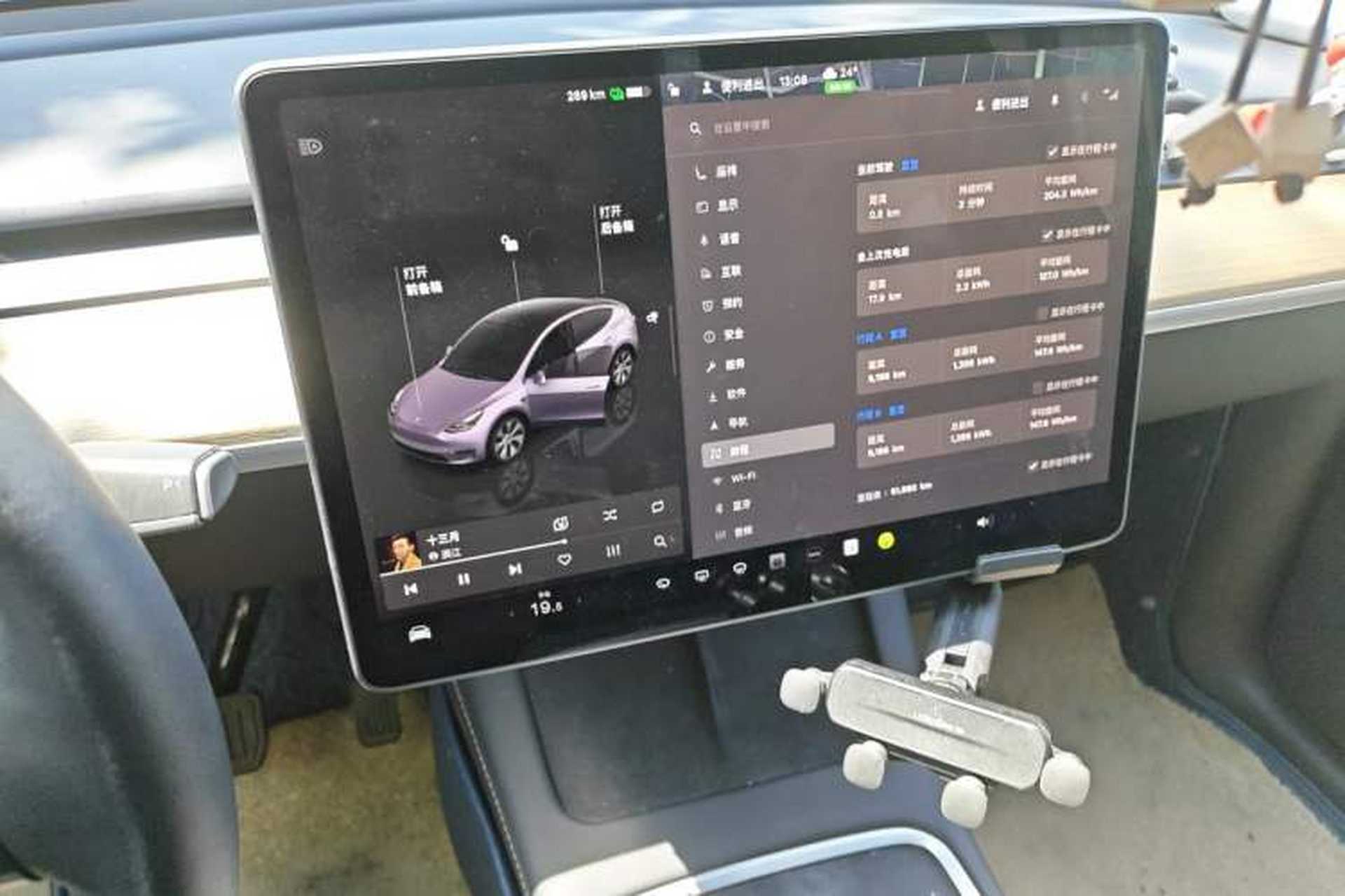 Used Tesla Model Y 2022 Revised Version Rear-Wheel Drive Audio And AC Panel