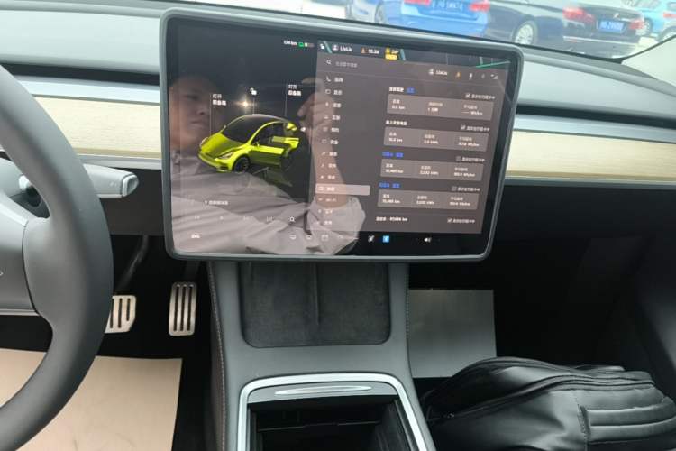 Used Tesla Model Y 2022 Rear-Wheel-Drive Version Audio And AC Panel