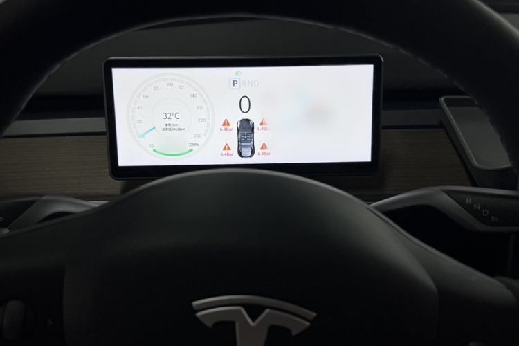 Used Tesla Model Y 2022 Rear-Wheel-Drive Version Audio And AC Panel
