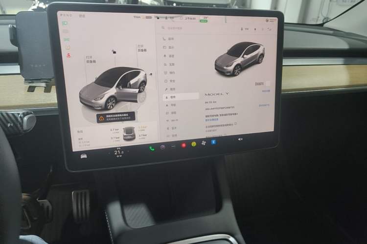 Used Tesla Model Y 2022 Revised Version Rear-Wheel Drive Audio And AC Panel