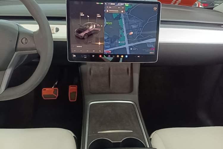 Used Tesla Model Y 2022 Rear-Wheel-Drive Version Audio And AC Panel
