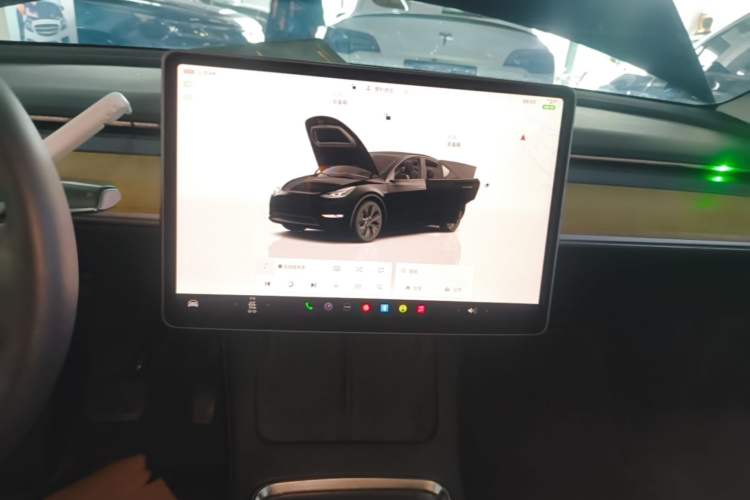 Used Tesla Model Y 2022 Revised Version Rear-Wheel Drive Audio And AC Panel