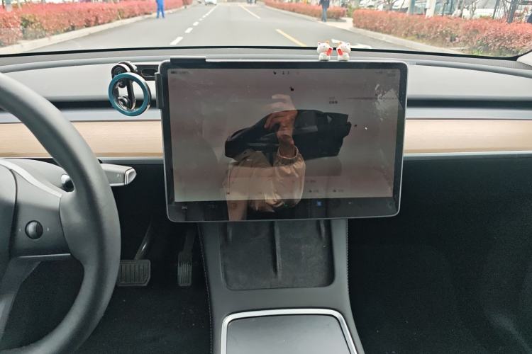 Used Tesla Model Y 2022 Revised Version Rear-Wheel Drive Audio And AC Panel