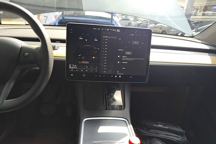 Used Tesla Model Y 2022 Long-Range All-Wheel-Drive Version Audio And AC Panel
