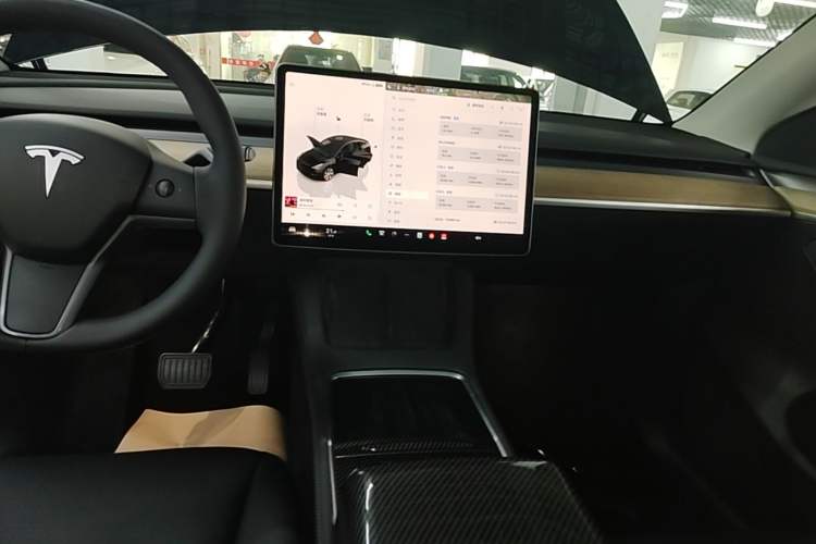 Used Tesla Model Y 2022 Revised Version Rear-Wheel Drive Audio And AC Panel