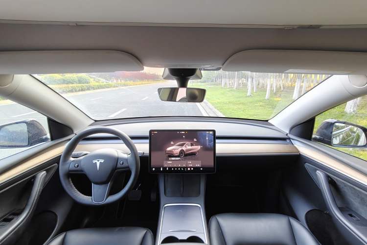 Used Tesla Model Y 2022 Rear-Wheel-Drive Version Audio And AC Panel
