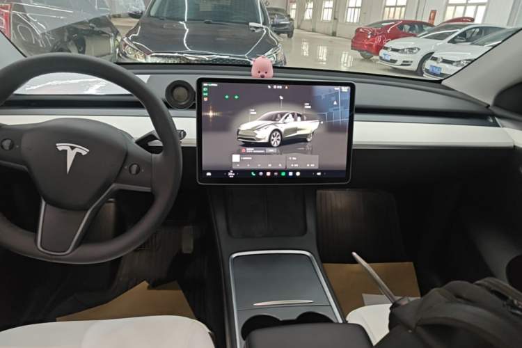 Used Tesla Model Y 2022 Revised Version Rear-Wheel Drive Audio And AC Panel