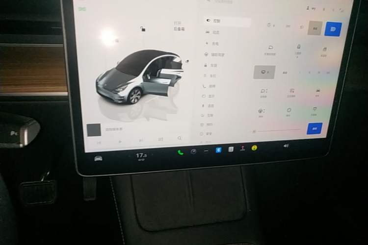 Used Tesla Model Y 2022 Rear-Wheel-Drive Version Audio And AC Panel