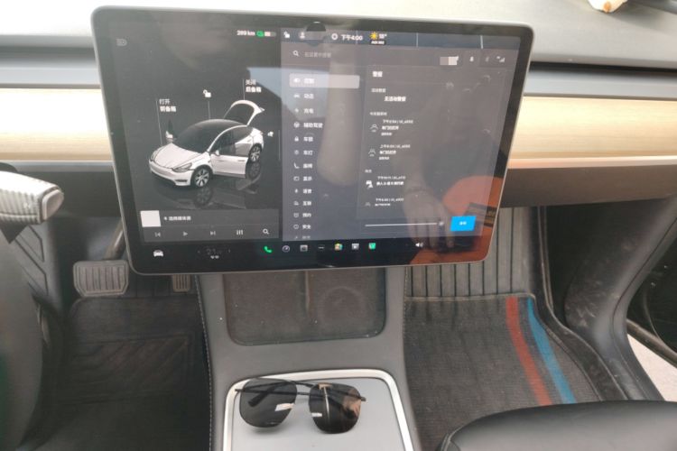 Used Tesla Model Y 2022 Long-Range All-Wheel-Drive Version Audio And AC Panel