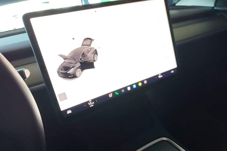 Used Tesla Model Y 2022 Revised Version Rear-Wheel Drive Audio And AC Panel