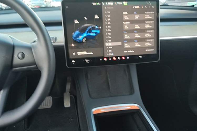 Used Tesla Model Y 2022 Revised Version Rear-Wheel Drive Audio And AC Panel