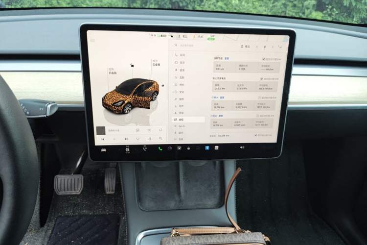 Used Tesla Model Y 2022 Rear-Wheel-Drive Version Audio And AC Panel