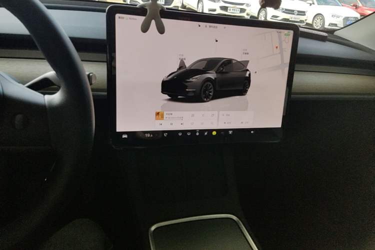 Used Tesla Model Y 2022 Revised Version Rear-Wheel Drive Audio And AC Panel