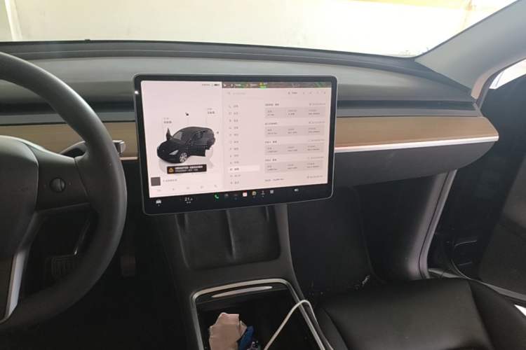 Used Tesla Model Y 2022 Revised Version Rear-Wheel Drive Audio And AC Panel