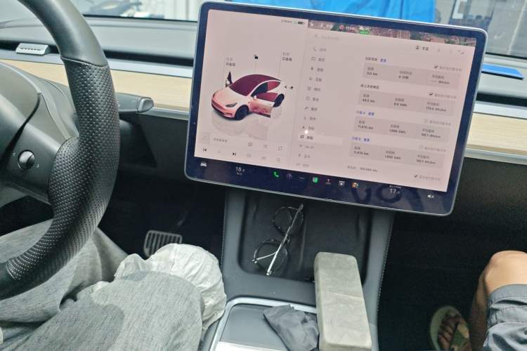 Used Tesla Model Y 2022 Rear-Wheel-Drive Version Audio And AC Panel