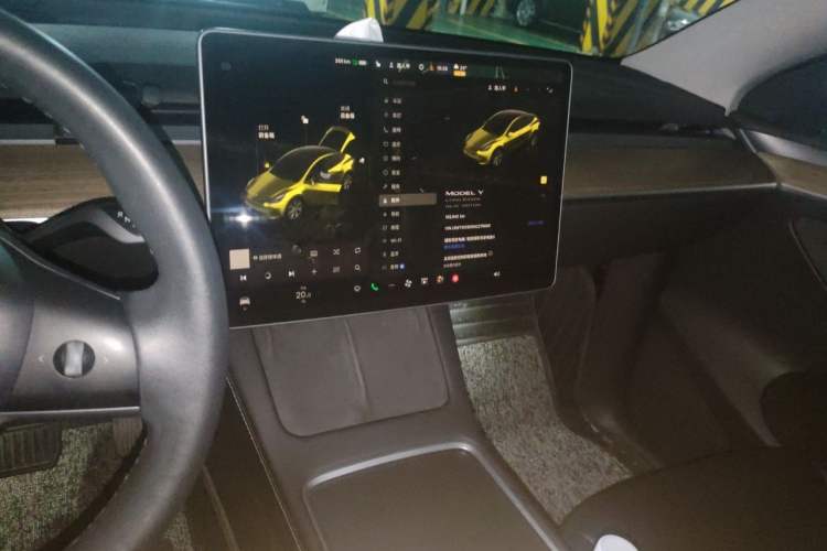 Used Tesla Model Y 2022 Long-Range All-Wheel-Drive Version Audio And AC Panel