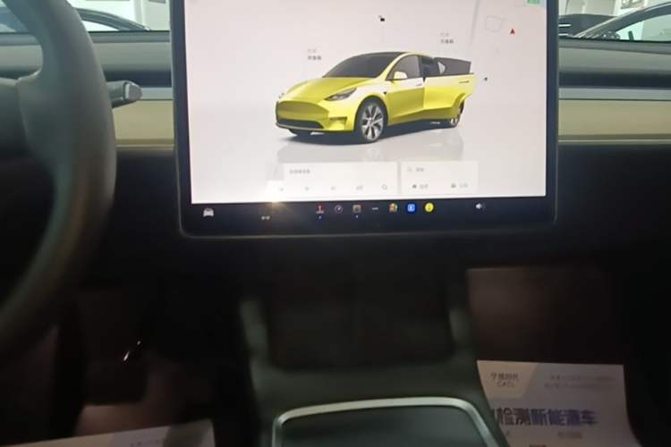 Used Tesla Model Y 2022 Revised Version Rear-Wheel Drive Audio And AC Panel