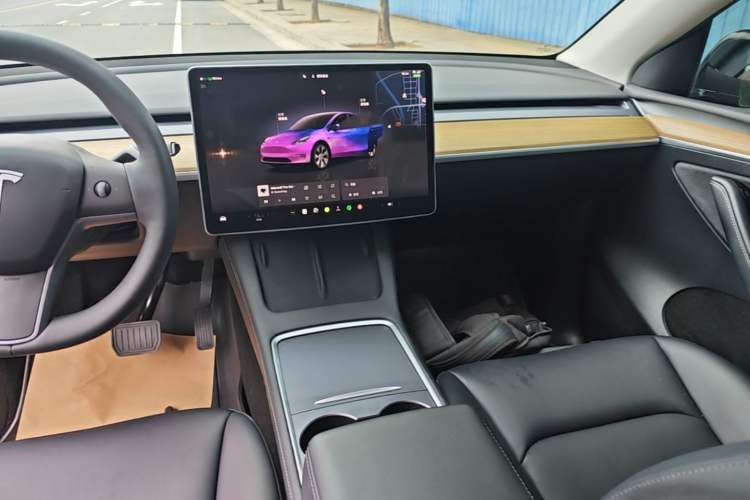 Used Tesla Model Y 2022 Rear-Wheel-Drive Version Audio And AC Panel