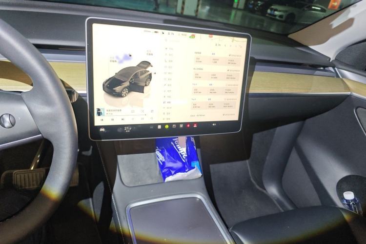 Used Tesla Model Y 2022 Rear-Wheel-Drive Version Audio And AC Panel