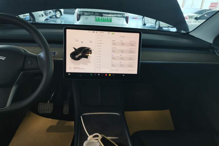 Used Tesla Model Y 2022 Rear-Wheel-Drive Version Audio And AC Panel