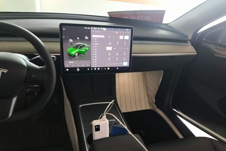 Used Tesla Model Y 2022 Revised Version Rear-Wheel Drive Audio And AC Panel