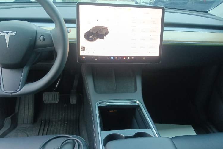 Used Tesla Model Y 2022 Revised Version Rear-Wheel Drive Audio And AC Panel