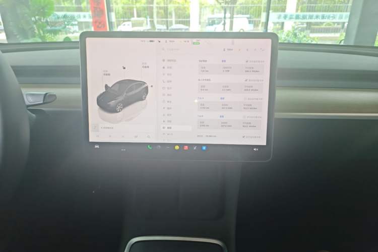 Used Tesla Model Y 2022 Long-Range All-Wheel-Drive Version Audio And AC Panel