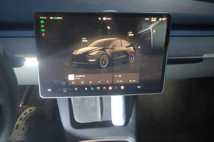 Used Tesla Model Y 2022 Revised Version Rear-Wheel Drive Audio And AC Panel