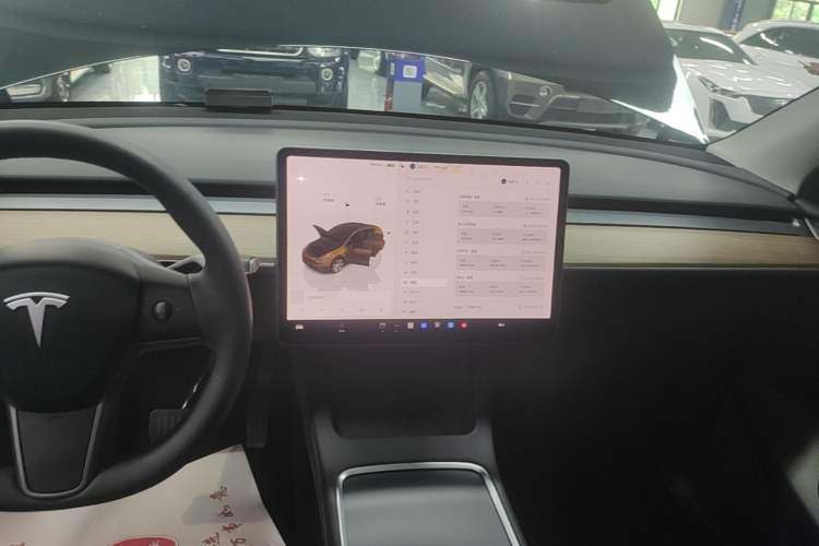 Used Tesla Model Y 2022 Revised Version Rear-Wheel Drive Audio And AC Panel