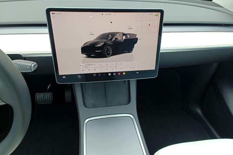 Used Tesla Model Y 2022 Long-Range All-Wheel-Drive Version Audio And AC Panel