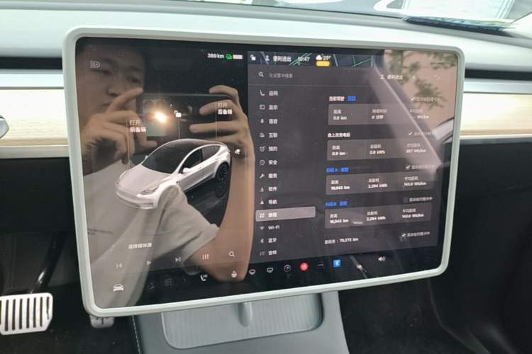 Used Tesla Model Y 2022 Revised Version Rear-Wheel Drive Audio And AC Panel