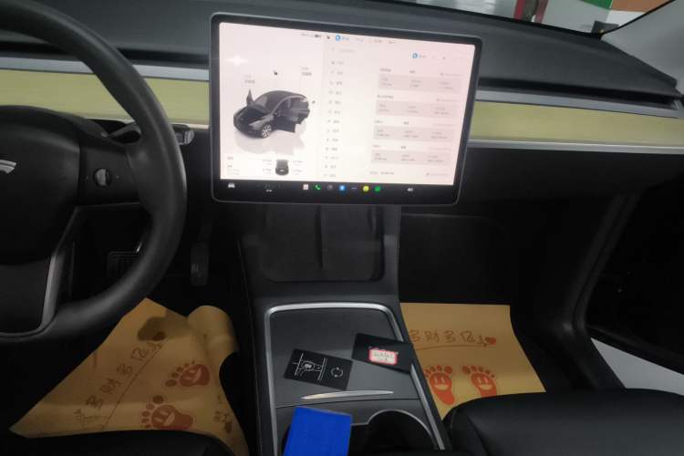 Used Tesla Model Y 2022 Revised Version Rear-Wheel Drive Audio And AC Panel
