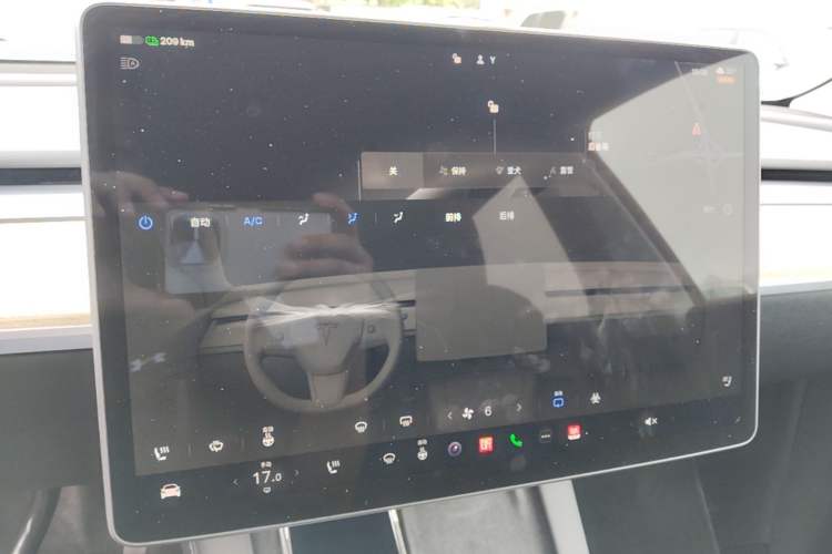 Used Tesla Model Y 2022 Revised Version Rear-Wheel Drive Audio And AC Panel