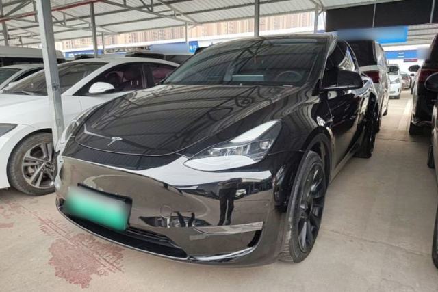 Used Tesla Model Y 2022 Long-Range All-Wheel-Drive Version