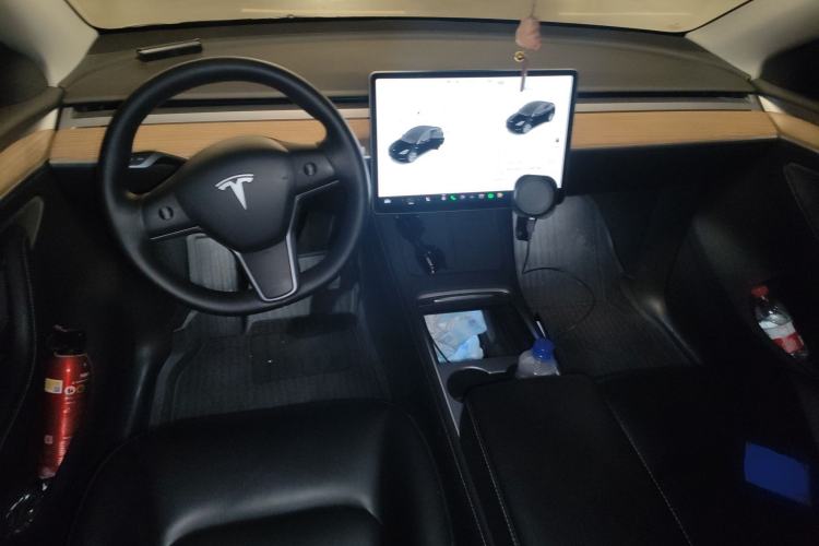 Used Tesla Model Y 2022 Rear-Wheel-Drive Version Center Console