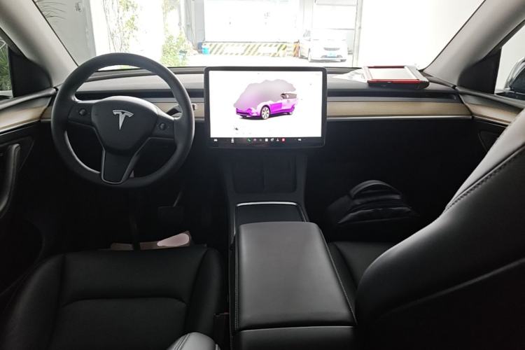 Used Tesla Model Y 2022 Revised Version Rear-Wheel Drive Center Console