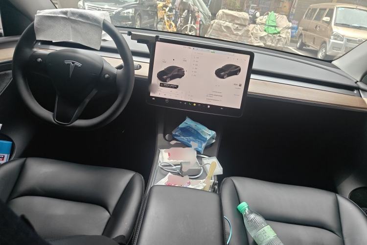 Used Tesla Model Y 2022 Rear-Wheel-Drive Version Center Console