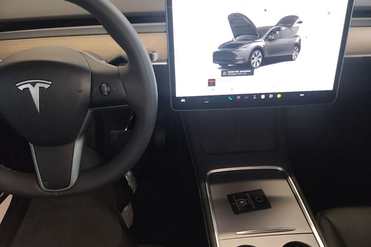Used Tesla Model Y 2022 Rear-Wheel-Drive Version Center Console