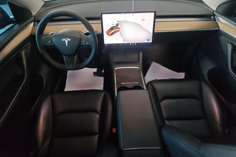 Used Tesla Model Y 2022 Rear-Wheel-Drive Version Center Console